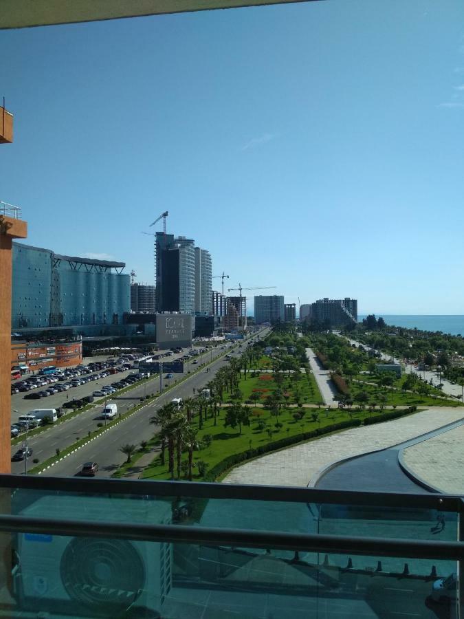 Апартамент Студия Панорамный Возле Моря Batumi Exterior foto